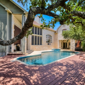Photo of Crystal Olenbush - Austin Realtor