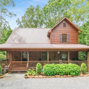 Photo of Michelle Cook - Exp Realty
