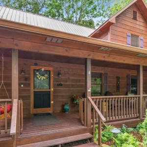 Photo of Michelle Cook - Exp Realty