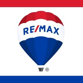 Photo of Nicolette Fischer - RE/MAX HOME TEAM