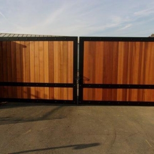 Photo of CCOI Gate & Fence