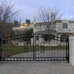 Photo of CCOI Gate & Fence