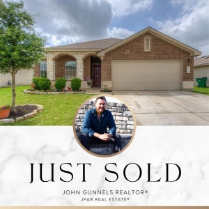 Photo of John GunnelsÂ - JPAR Real Estate