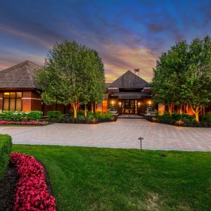 Photo of Jan Stone - Real Estate One
