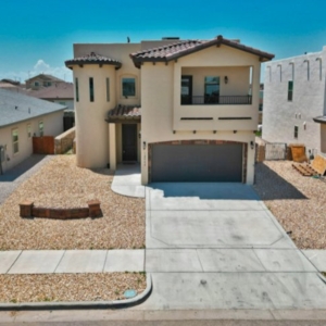 Photo of Jessica Ortiz- TX Real Estate Broker