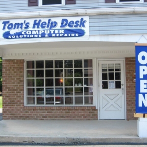 Photo of Tom's Help Desk