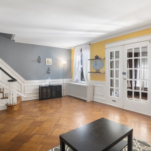 Photo of Brenda Beiser - Redfin