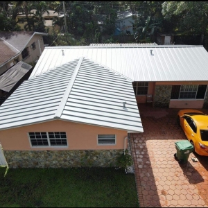 Photo of Roof 4 Less FL