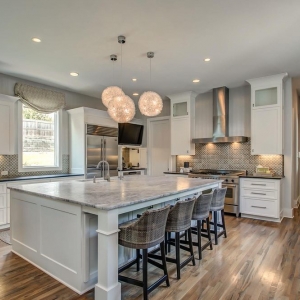 Photo of Leisa Wilcox - RE/MAX Homes and Estates, Lipman Group
