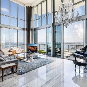 Miami BARNES Miami