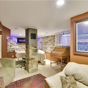 Photo of Stone Manor Boutique Inn