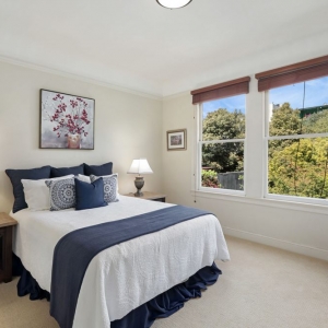 Photo of Renee Gonsalves - Compass Real Estate