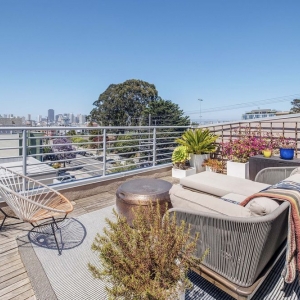 Photo of Renee Gonsalves - Compass Real Estate