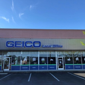 Photo of GEICO Insurance Agent