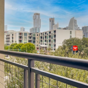 Photo of Cole Apartments