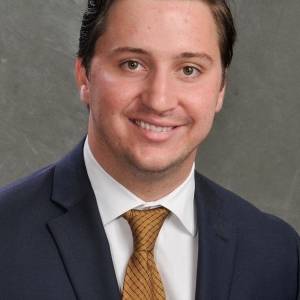 Photo of Edward Jones - Financial Advisor: Cristian H Izquierdo