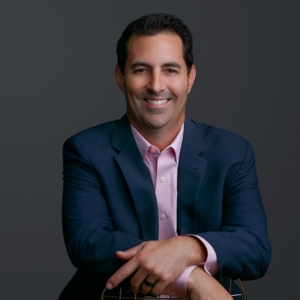 Photo of Robert Luciano - Willis Allen Real Estate