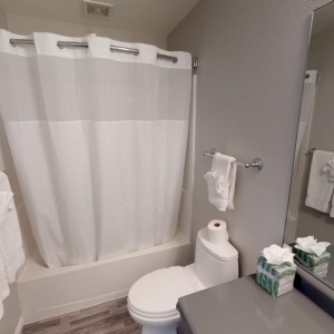 Photo of River Oaks Apartments