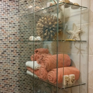 Photo of Binswanger Glass