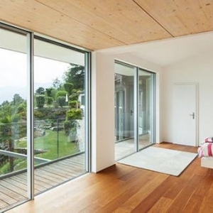 Englewood Sharpest Edge Glass