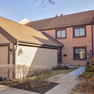 Photo of Karen Danenberg Group - RE/MAX Suburban