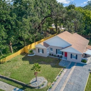 Photo of Latrice Walker - Eagles World Realty
