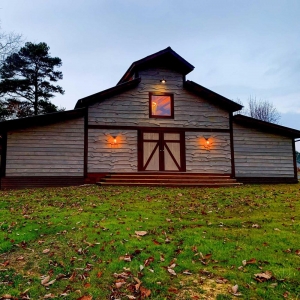 Photo of Barn On Grandview