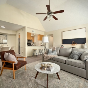 Photo of Hunter's Pointe Apartments and Townhomes