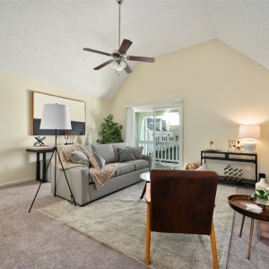Photo of Hunter's Pointe Apartments and Townhomes