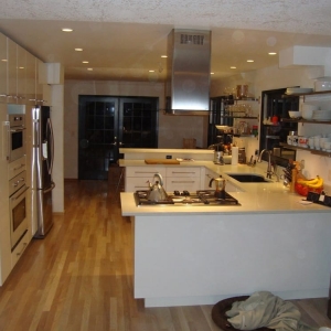 Photo of Zilka Sawcutting