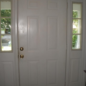 Photo of Jet Glass and Mirror