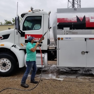Photo of Ez-Done Pressure Washing