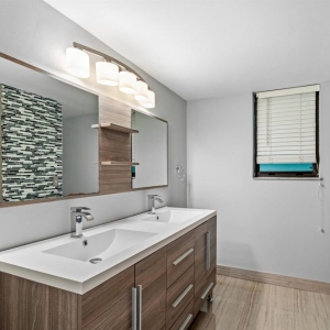 Photo of Anna Kuzminova- Coldwell Banker Residential Real Estate
