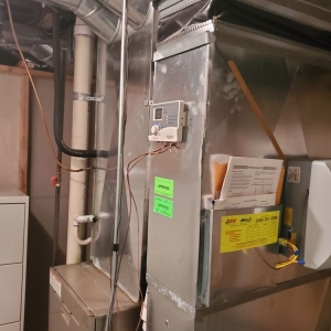 Photo of Handz of Gold Heating and Cooling