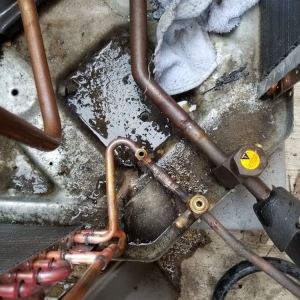 Photo of Handz of Gold Heating and Cooling