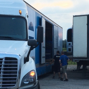 Photo of Neutz Sons & Daughters Moving
