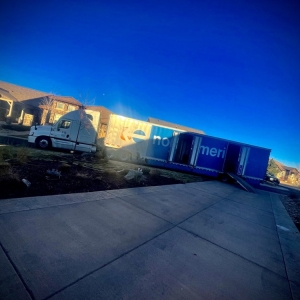 Photo of Neutz Sons & Daughters Moving