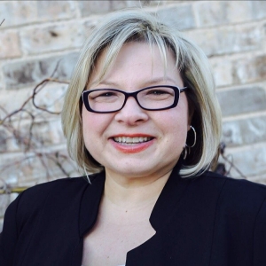 Photo of Robin Krueger - Massey Krueger Real Estate