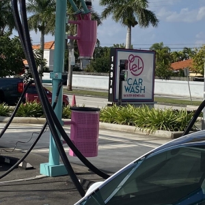 Photo of El Car Wash - South Kendall