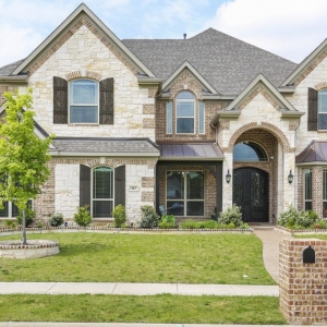 Photo of Vivian Real Estate Group - Compass