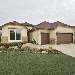 Photo of Vivian Real Estate Group - Compass