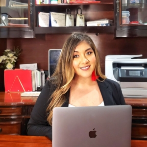 Photo of Gladys Carrasco - Signature Real Estate Group