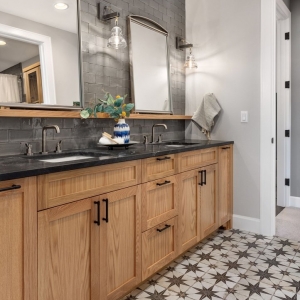 Photo of Dreamline cabinets
