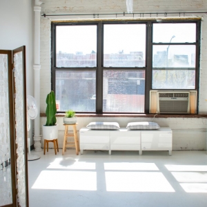 Brooklyn Skyblue Photo Studio