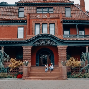 Photo of McCune Mansion