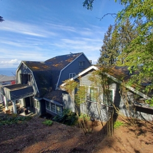 Photo of A TH Professional Roofing