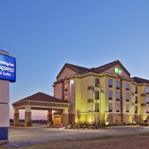 Photo of Holiday Inn Express & Suites Shawnee I-40