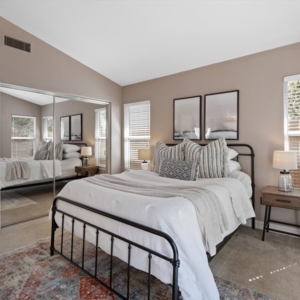 Photo of Shannon Dempsey, Realtor
