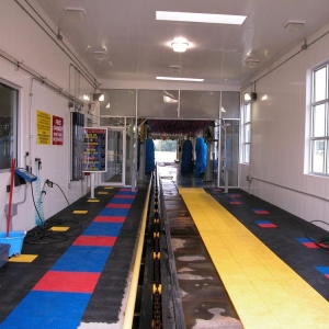 Photo of Ron's Express Carwash & Oil Change
