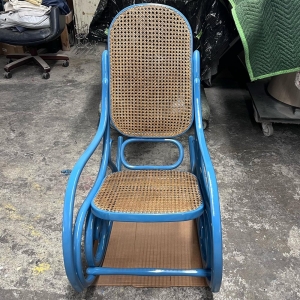 Photo of Oscar's Furniture Refinishing